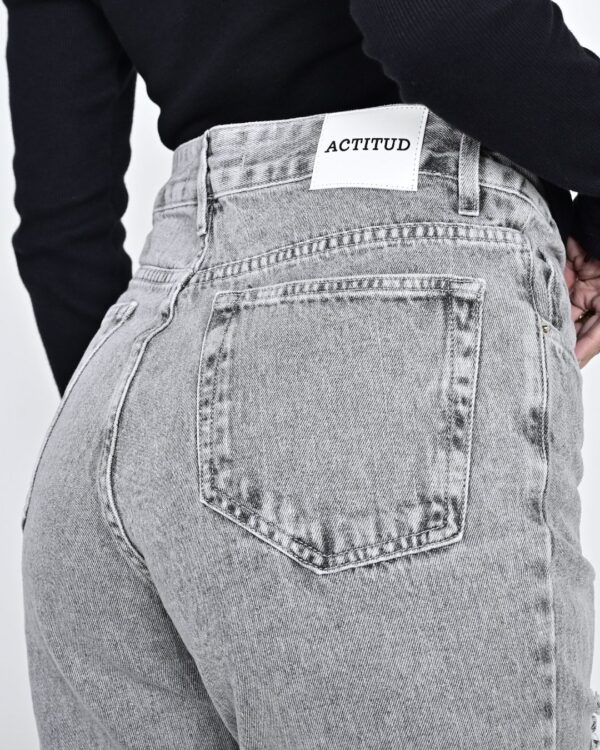 684- Jeans Mom Tiro Alto - Imagen 4